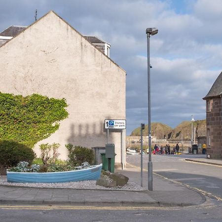 Stonehaven Ground Floor Home With A Spectacular Harbour View. Exterior photo